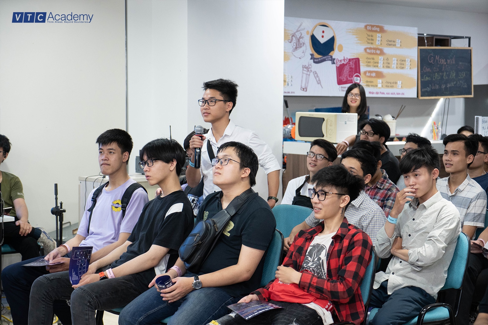 vtca-academy-Ngày-trải-nghiệm-Công-nghệ-thông-tin-_-Thiết-kế-2020-lần-1-tại-Hà-Nội-04