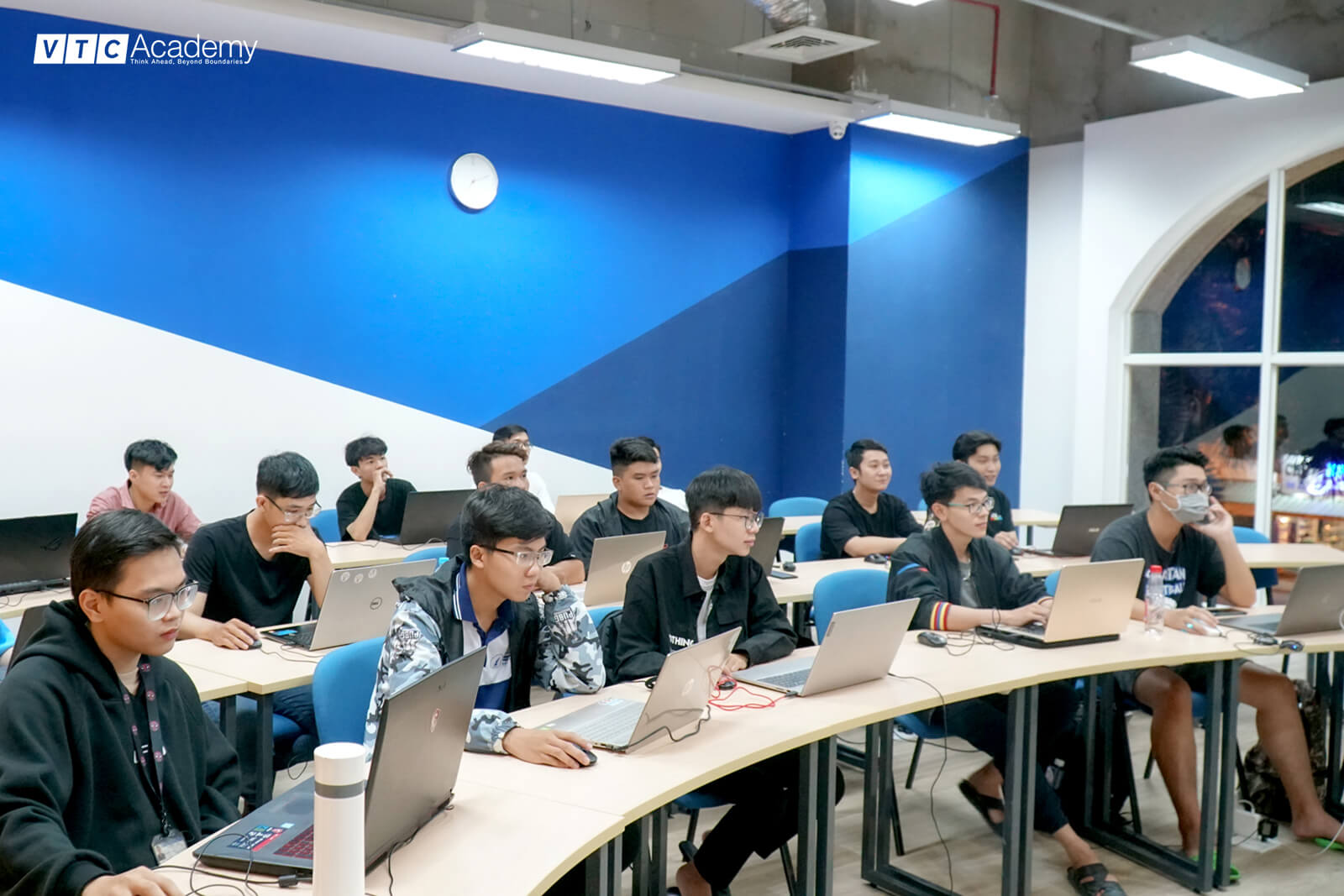 vtc-academy-hoc-thu-lap-trinh-game-4